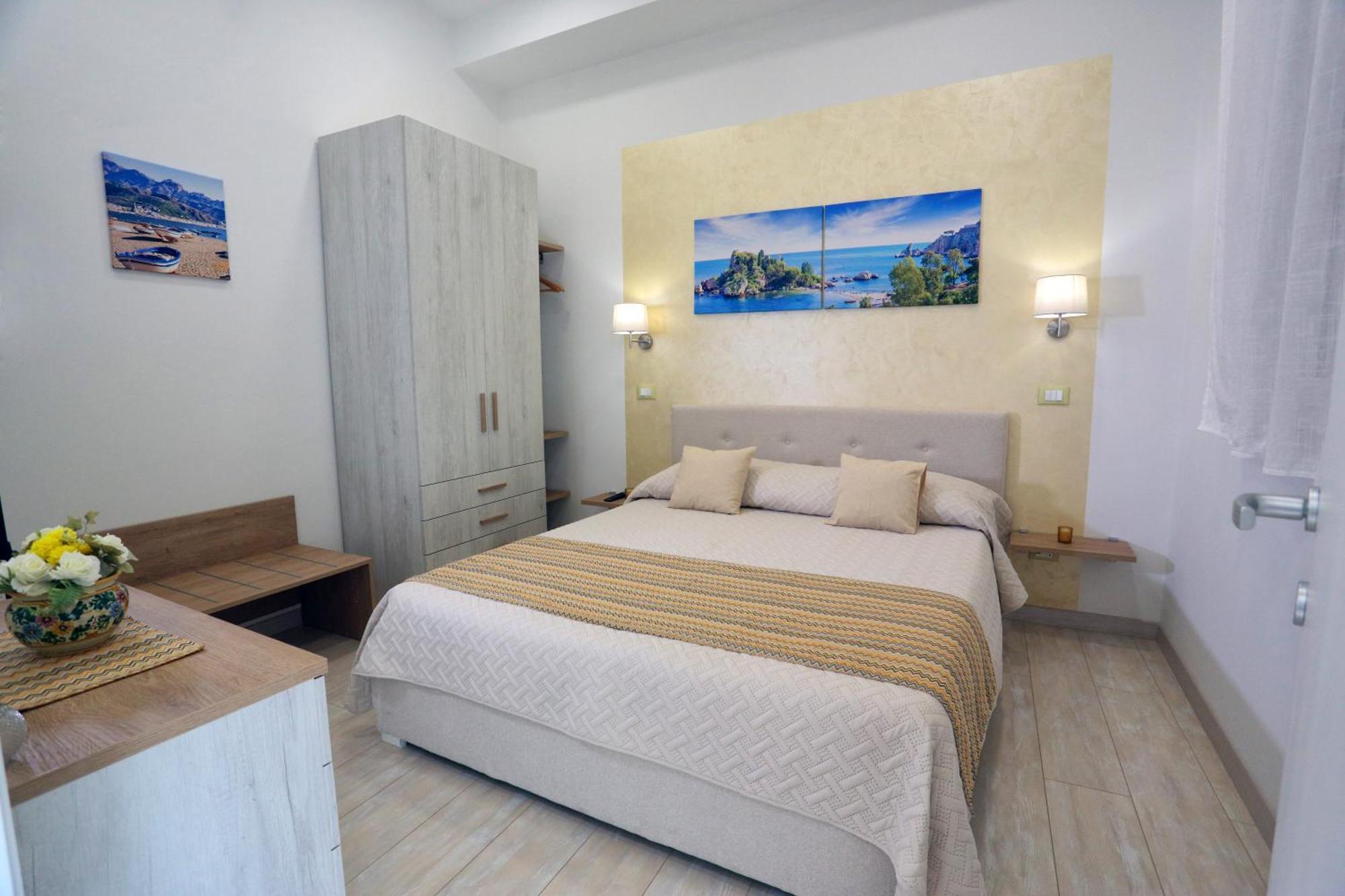 Theos Holidays Apartments Giardini Naxos Ngoại thất bức ảnh