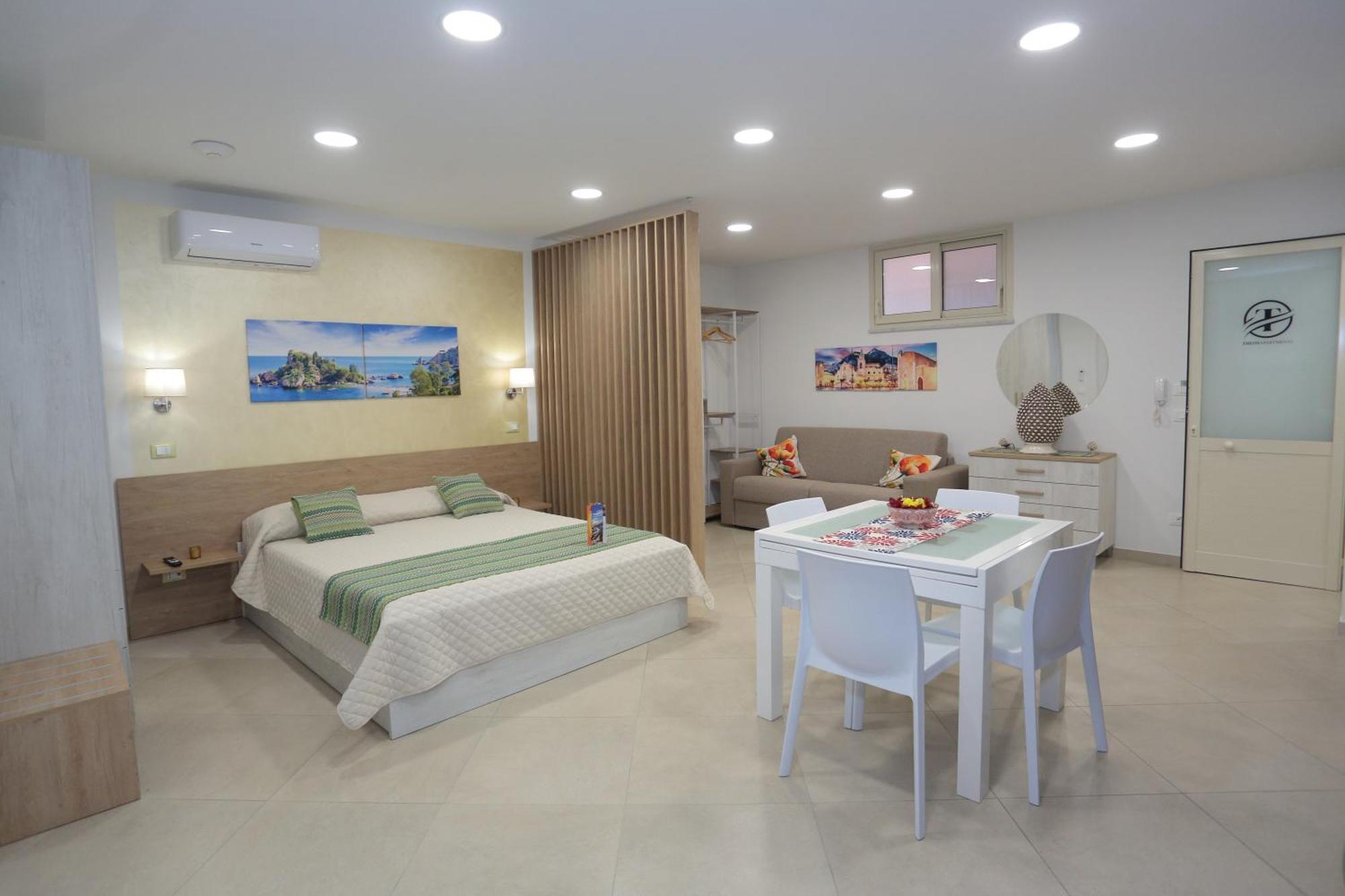 Theos Holidays Apartments Giardini Naxos Ngoại thất bức ảnh